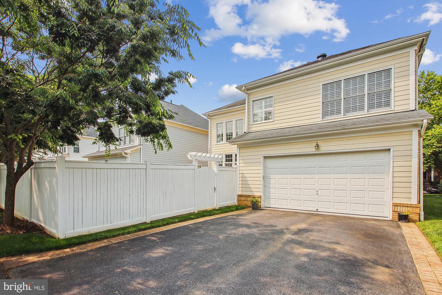 702 Pilot House Dr