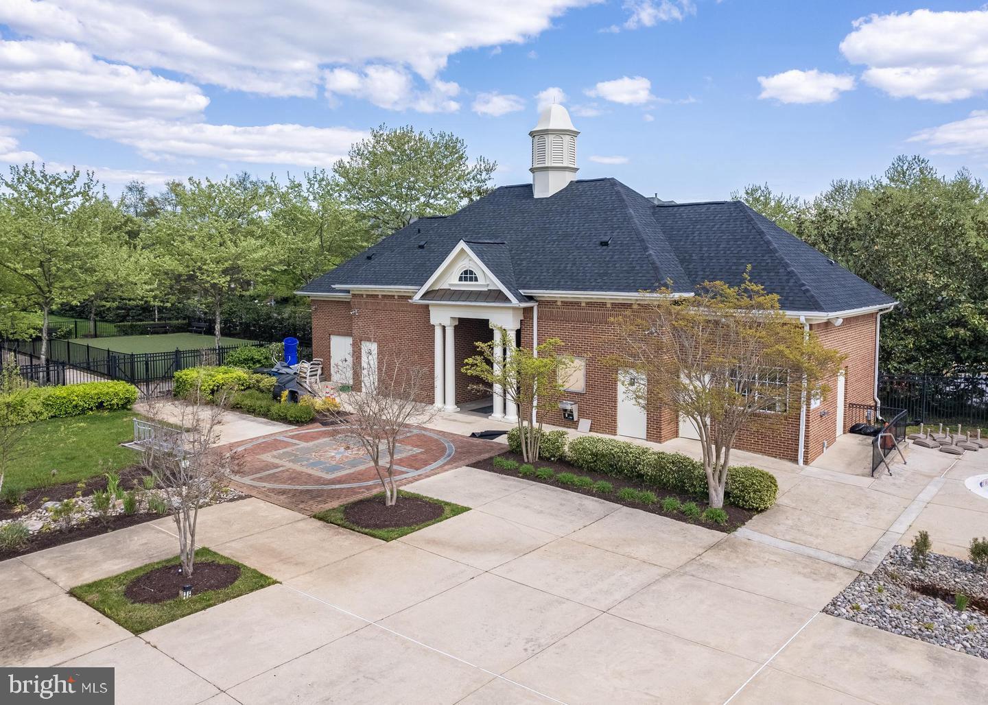 702 Pilot House Dr