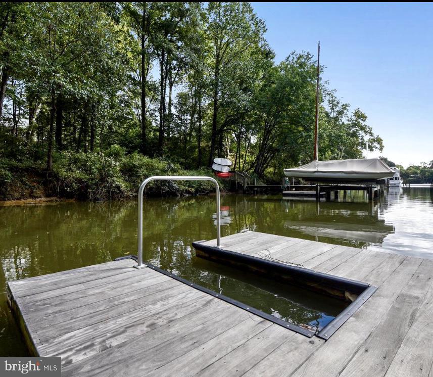 702 Pilot House Dr