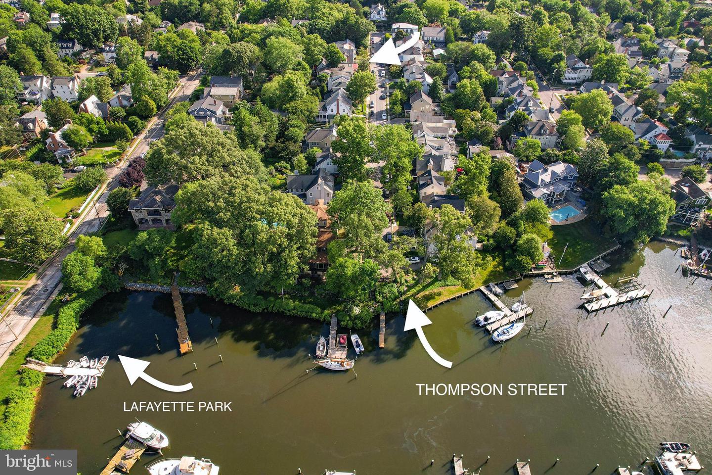 27 Thompson St
