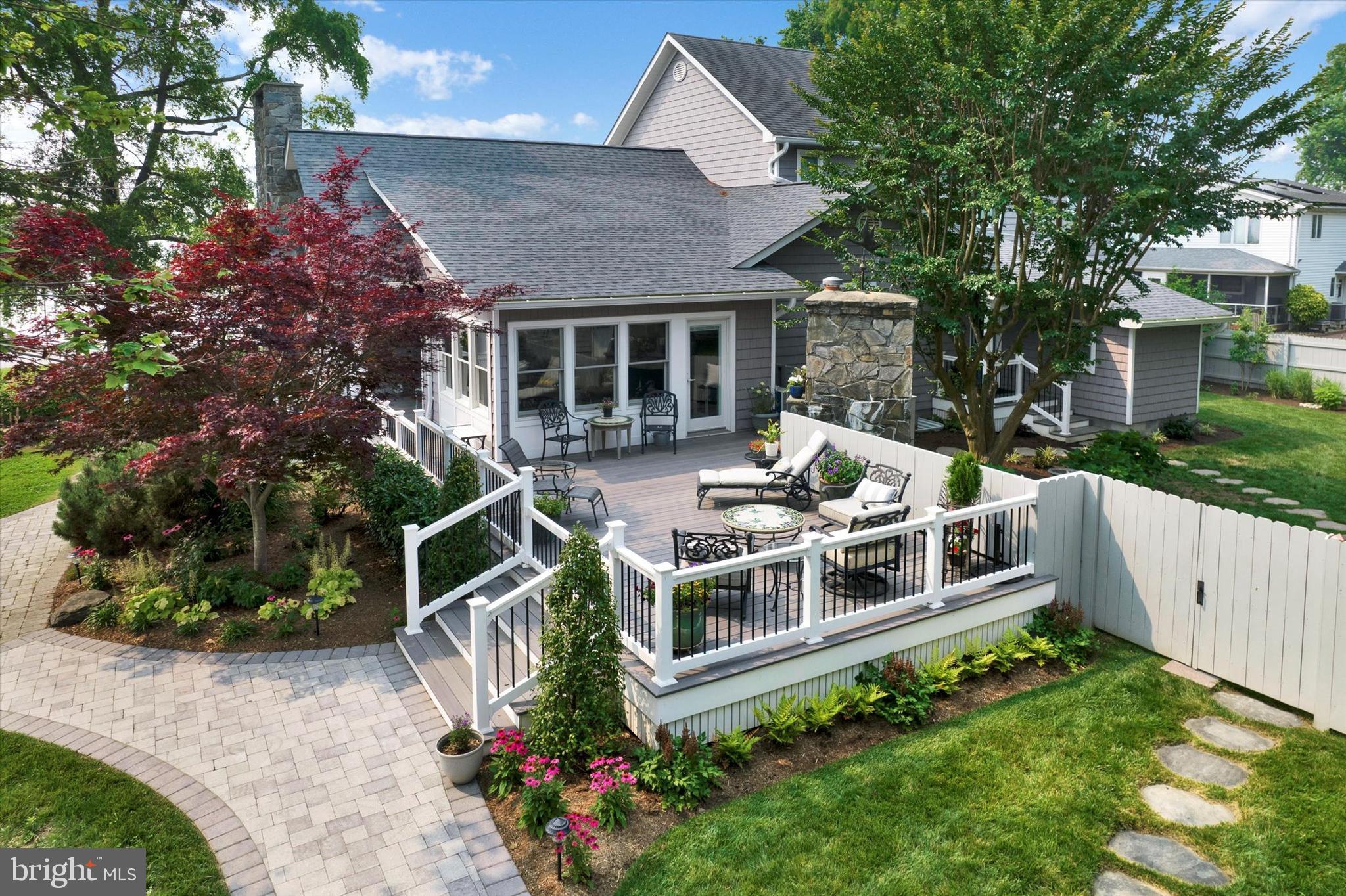 1268 Chesapeake Dr