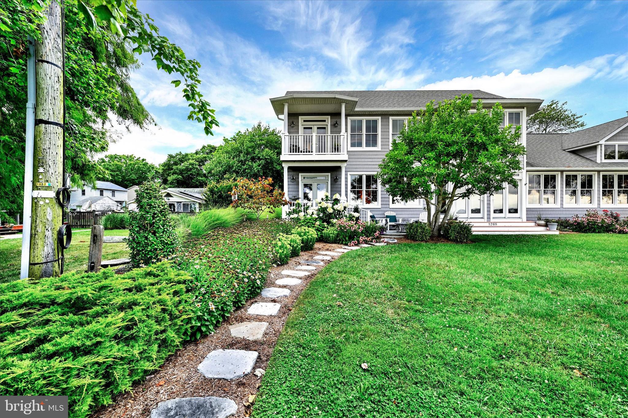 1268 Chesapeake Dr