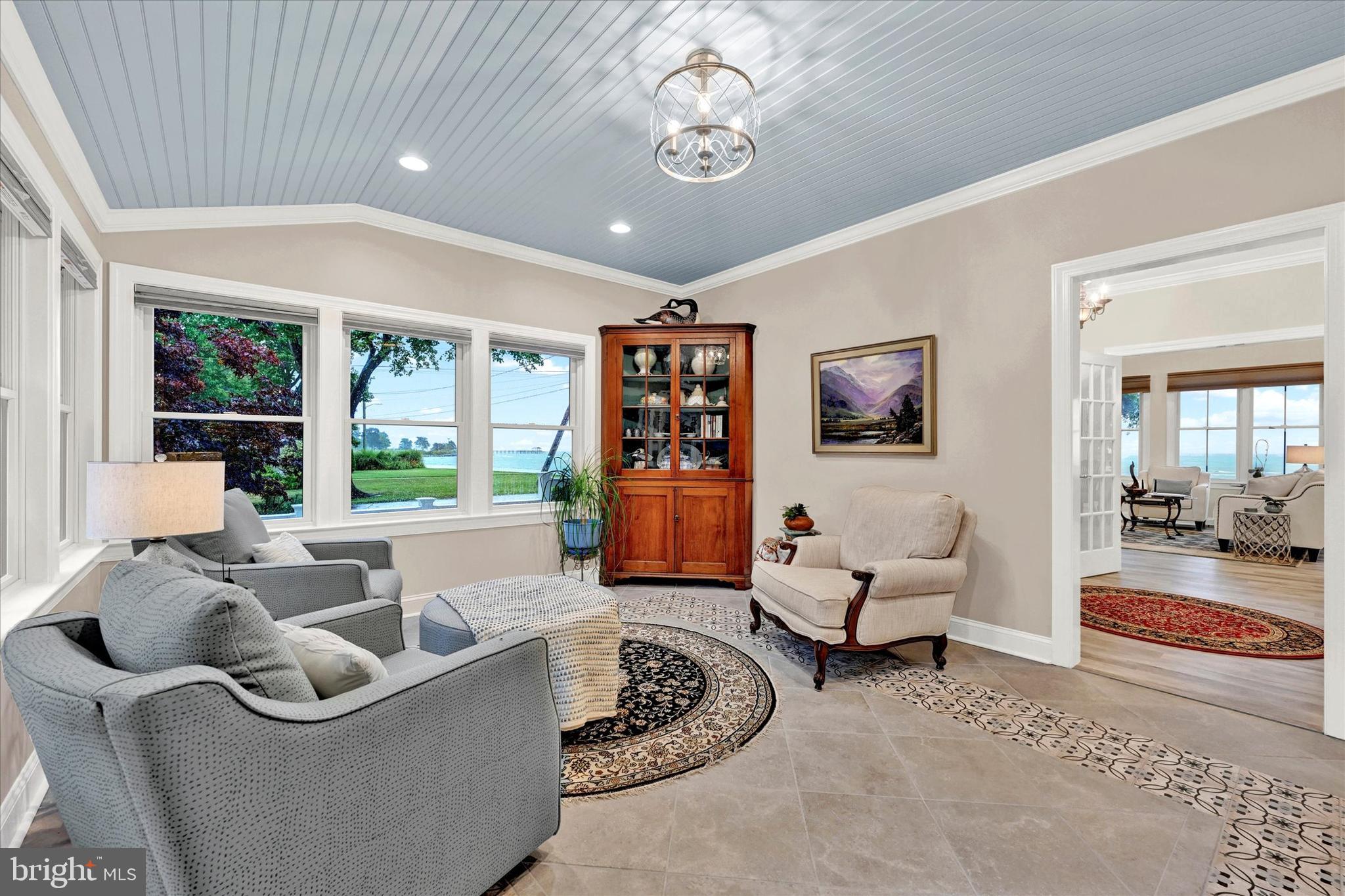 1268 Chesapeake Dr