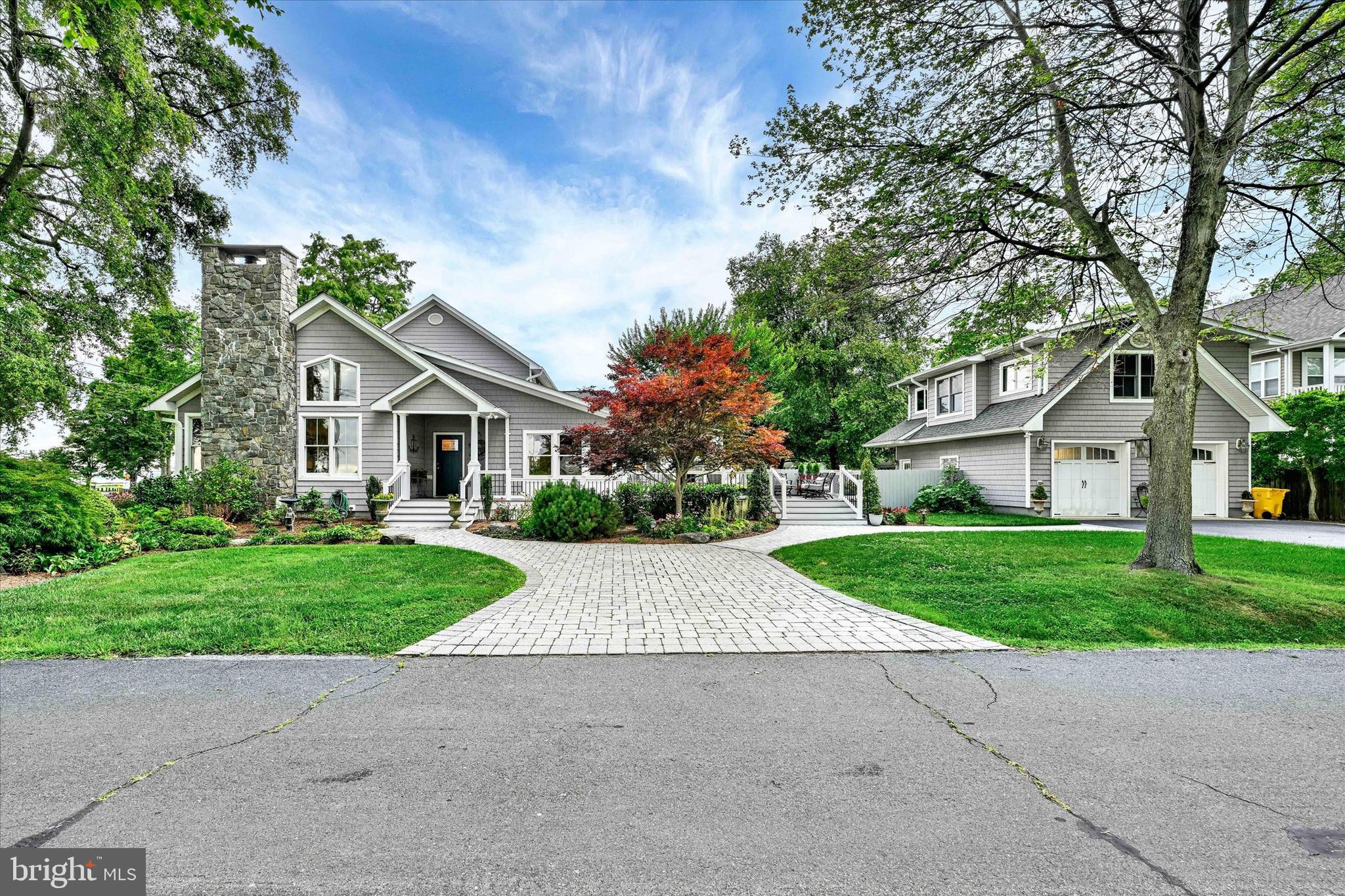 1268 Chesapeake Dr