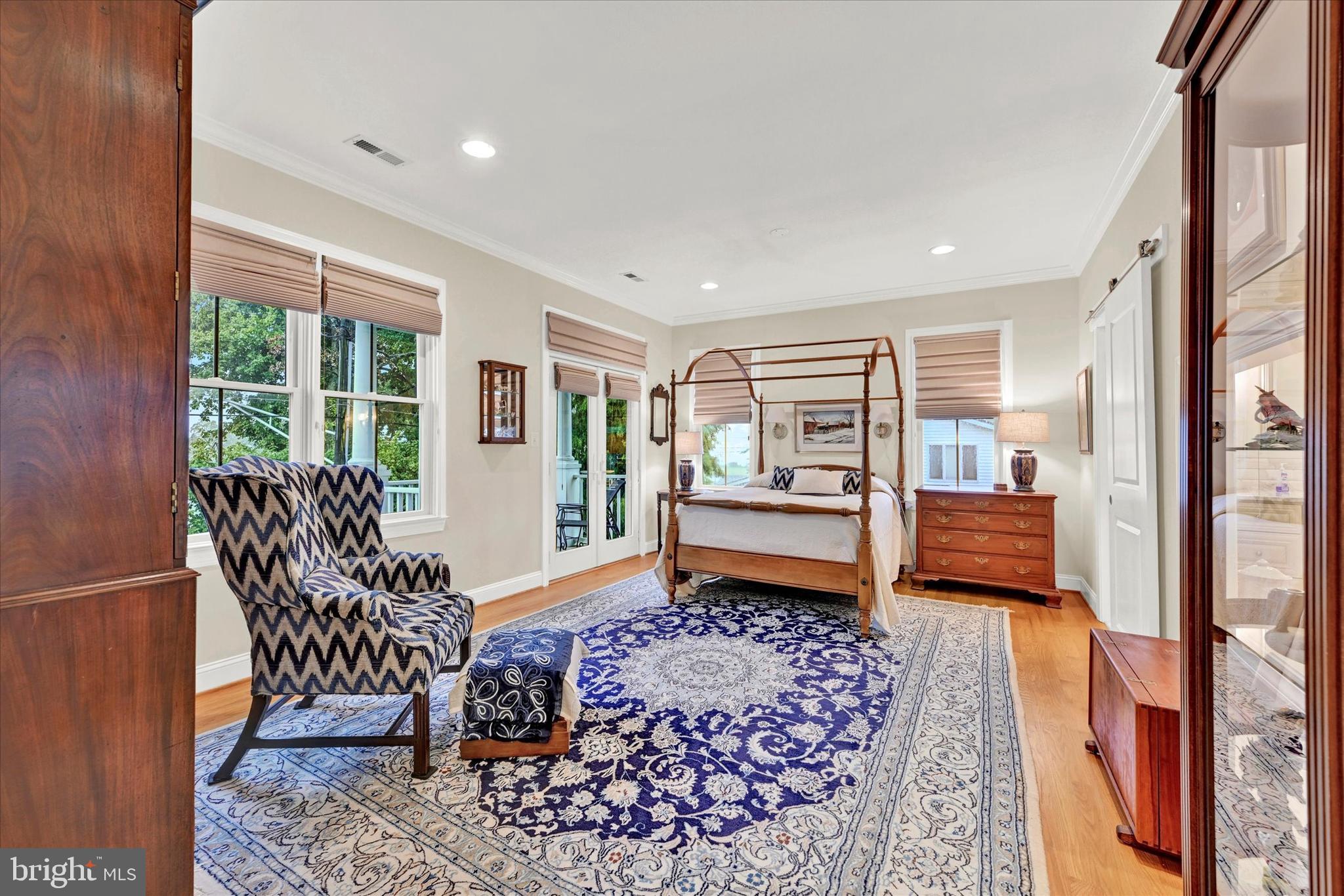 1268 Chesapeake Dr