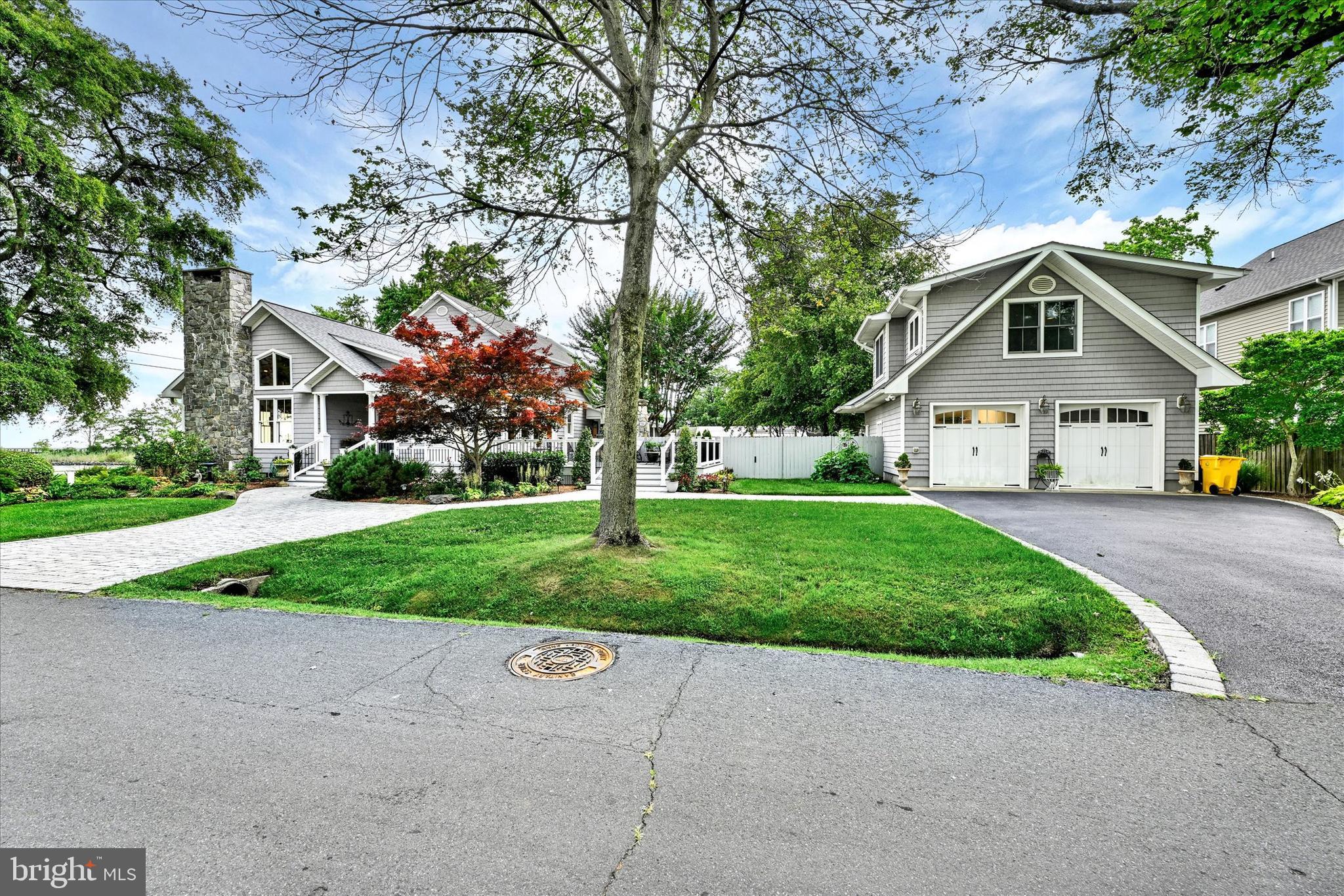 1268 Chesapeake Dr
