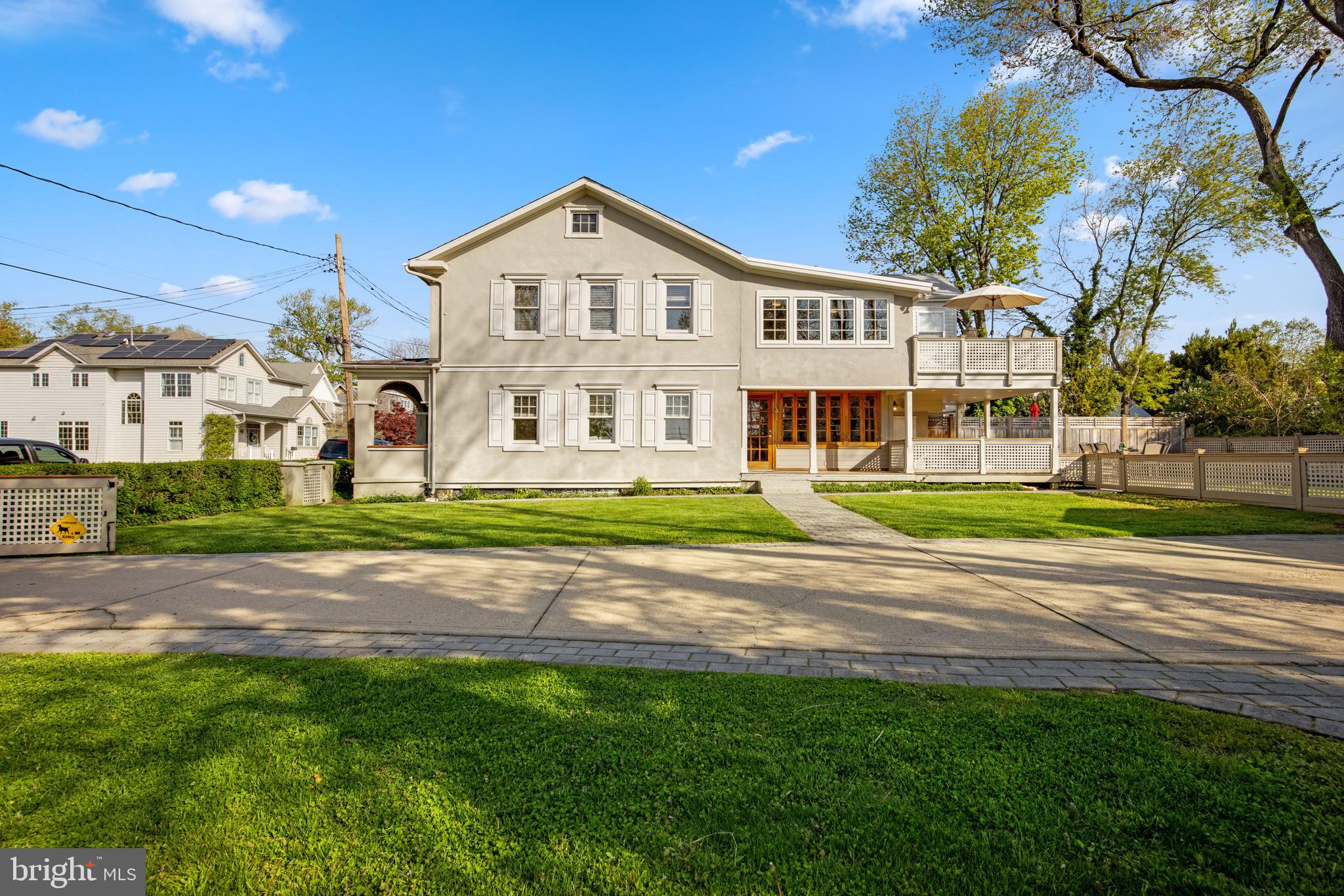 527 Fourth St