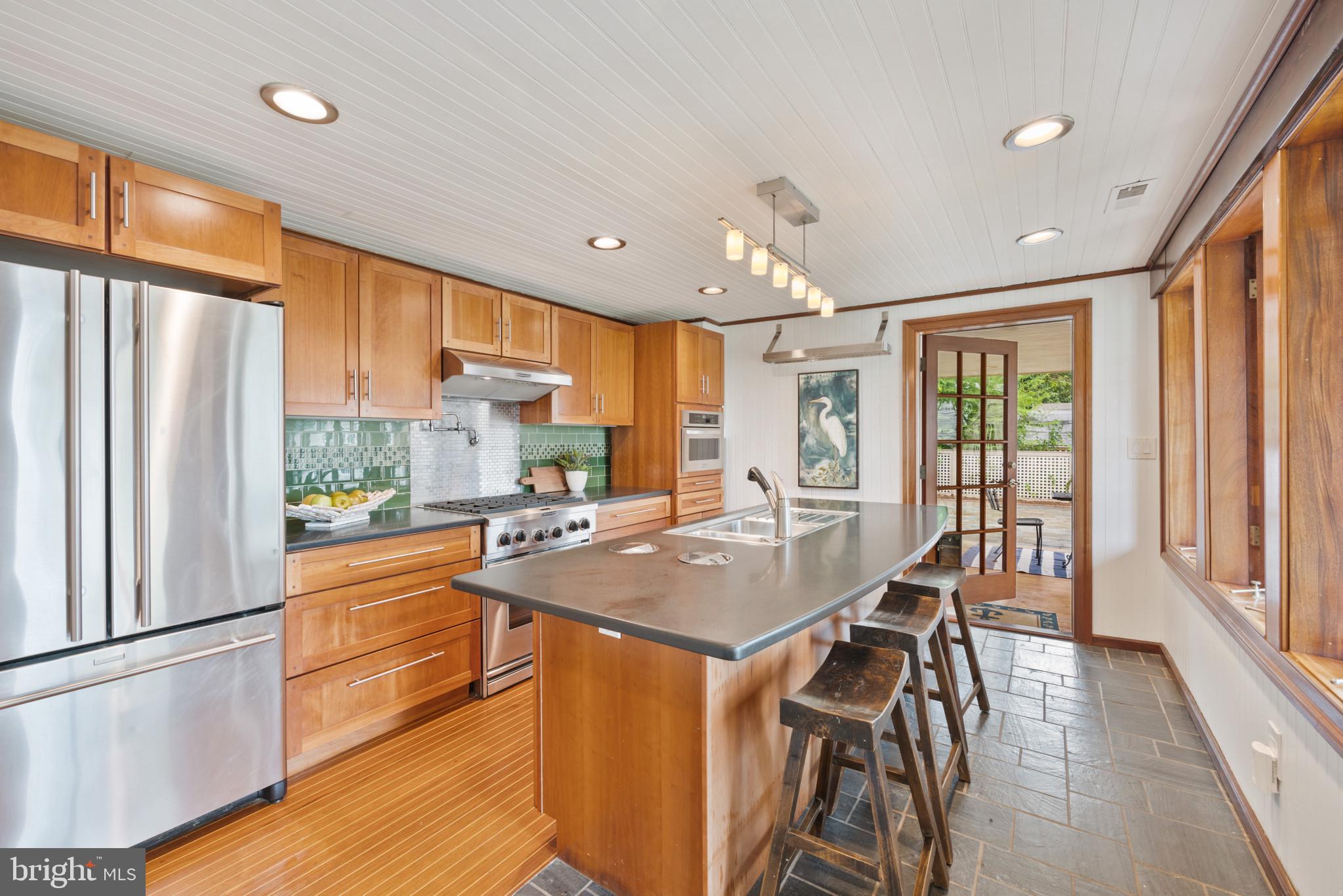 527 Fourth St