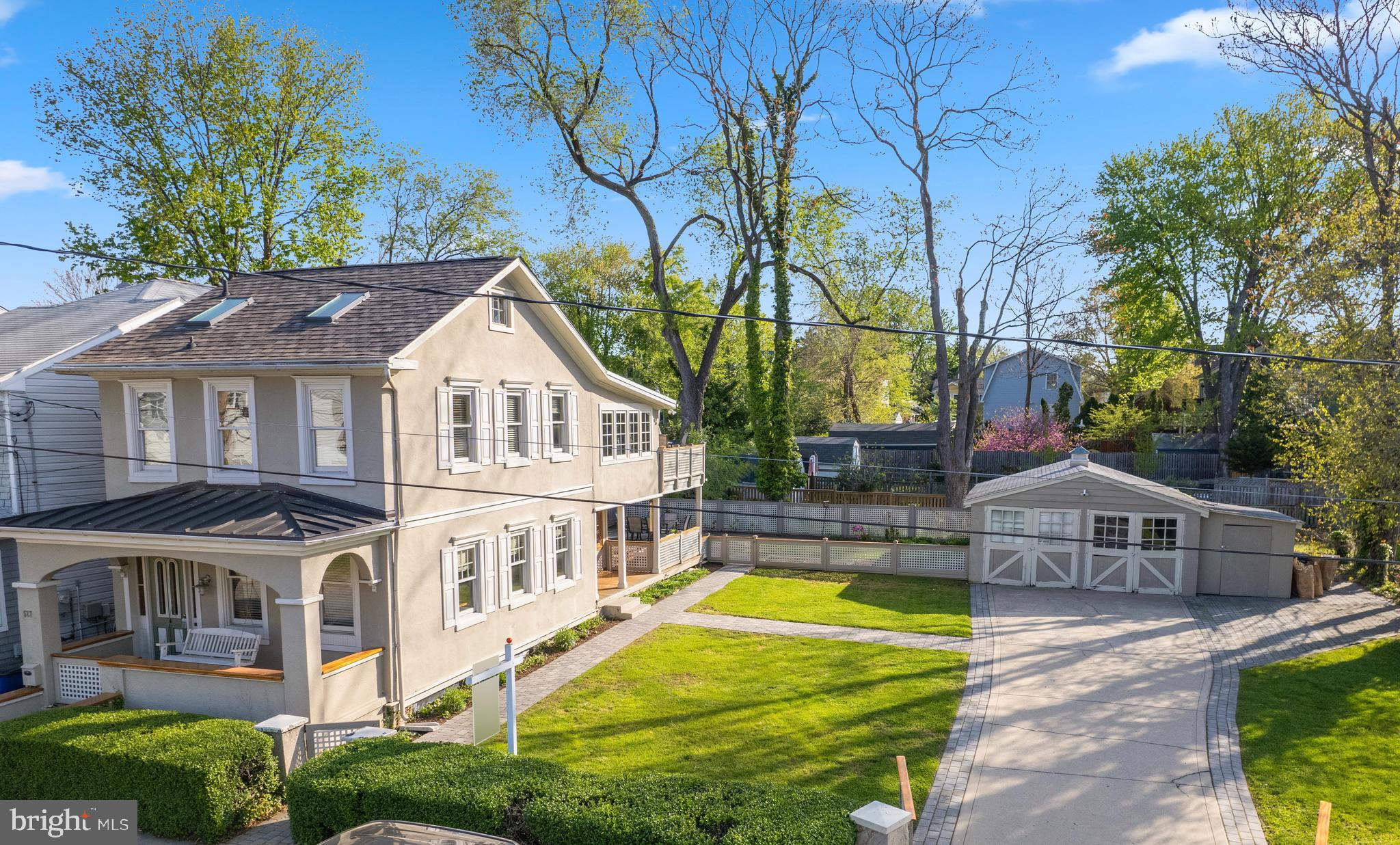 527 Fourth St