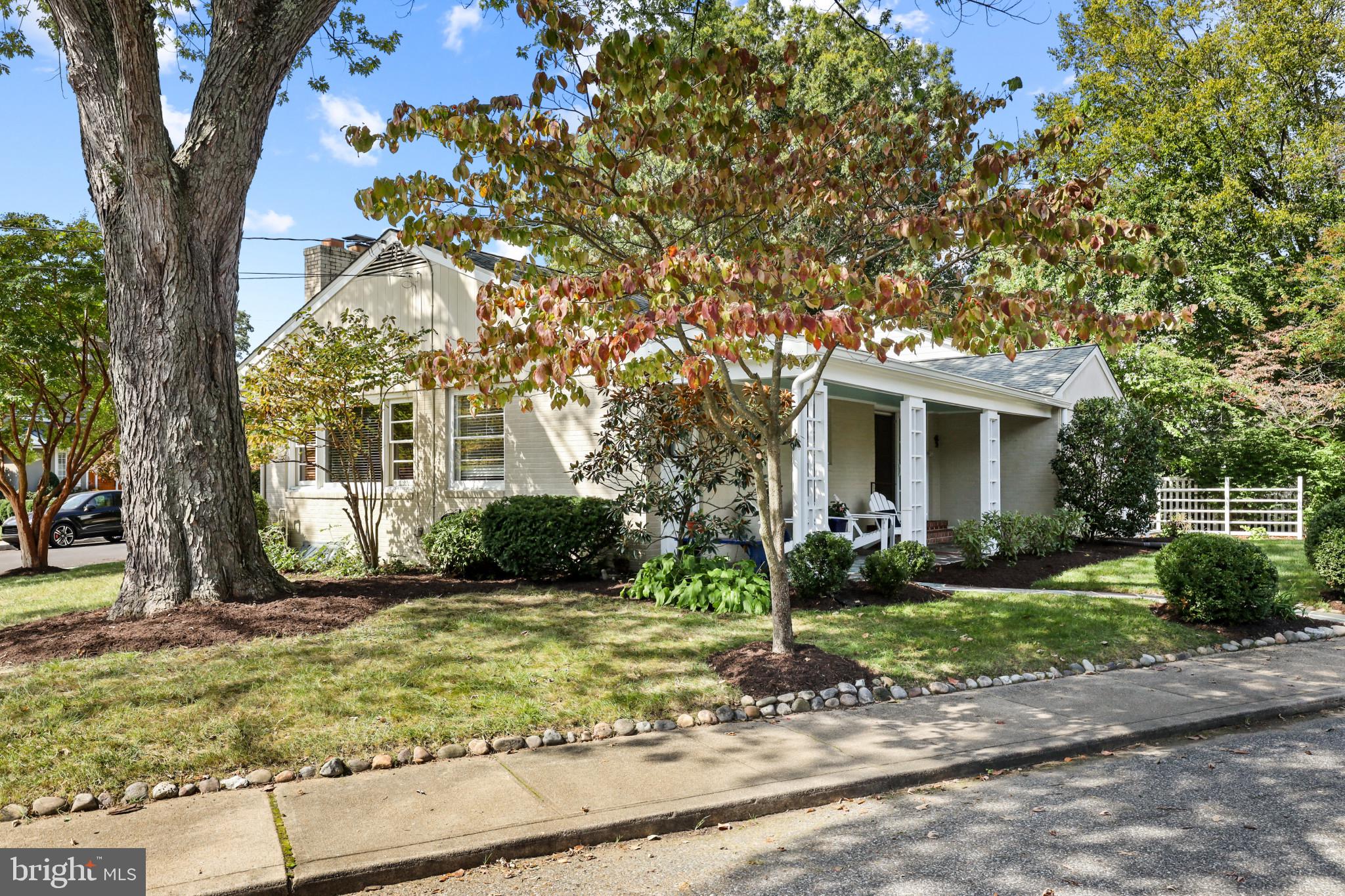 130 Spa View Ave