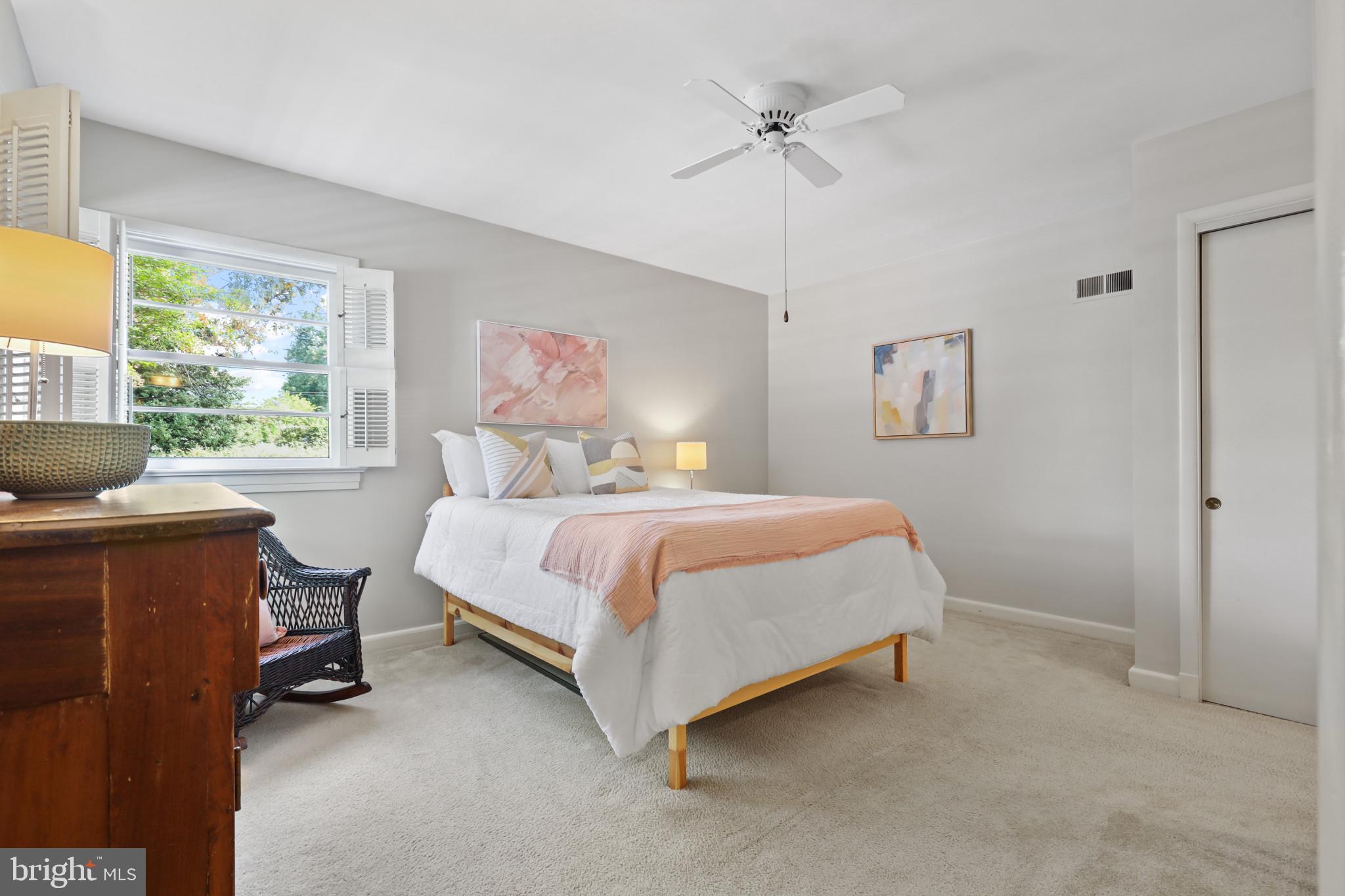 130 Spa View Ave