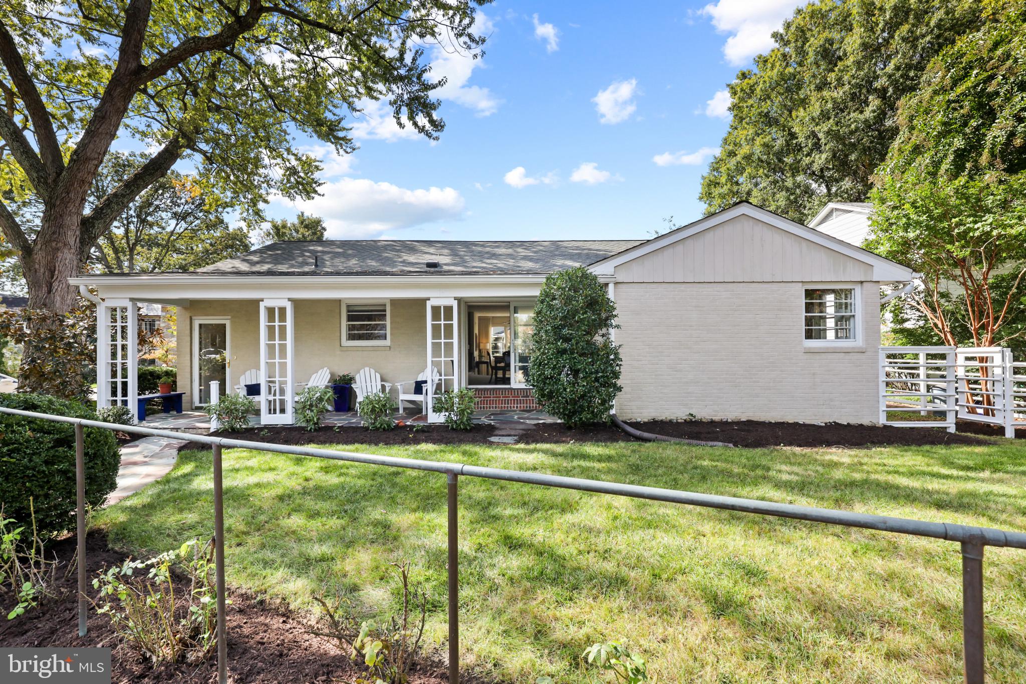 130 Spa View Ave