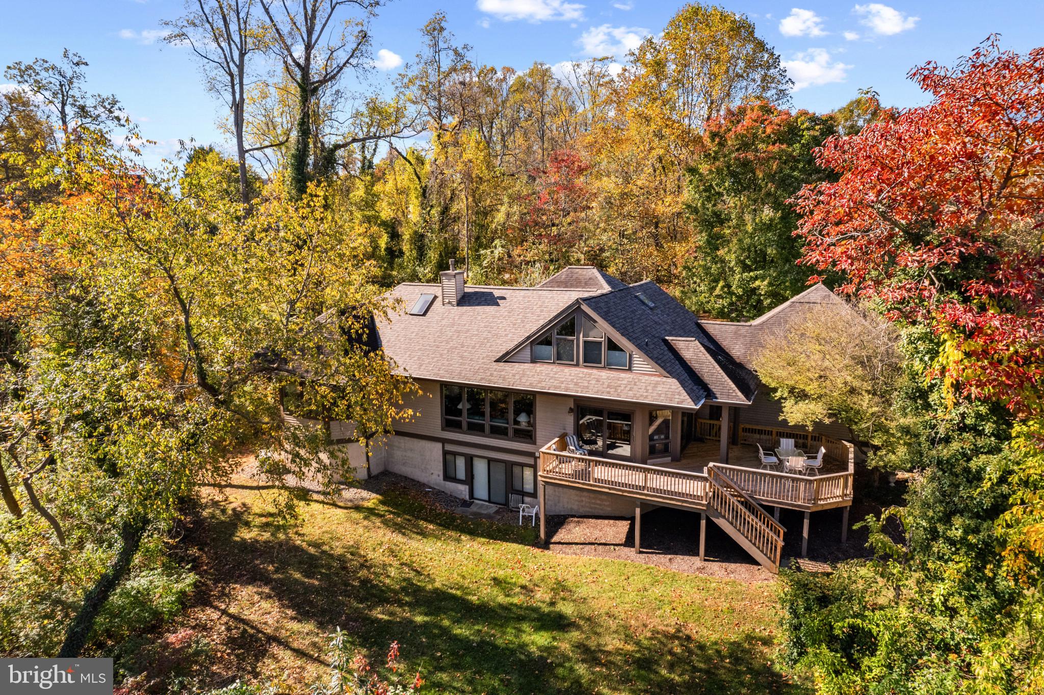 1501 Severncroft Rd