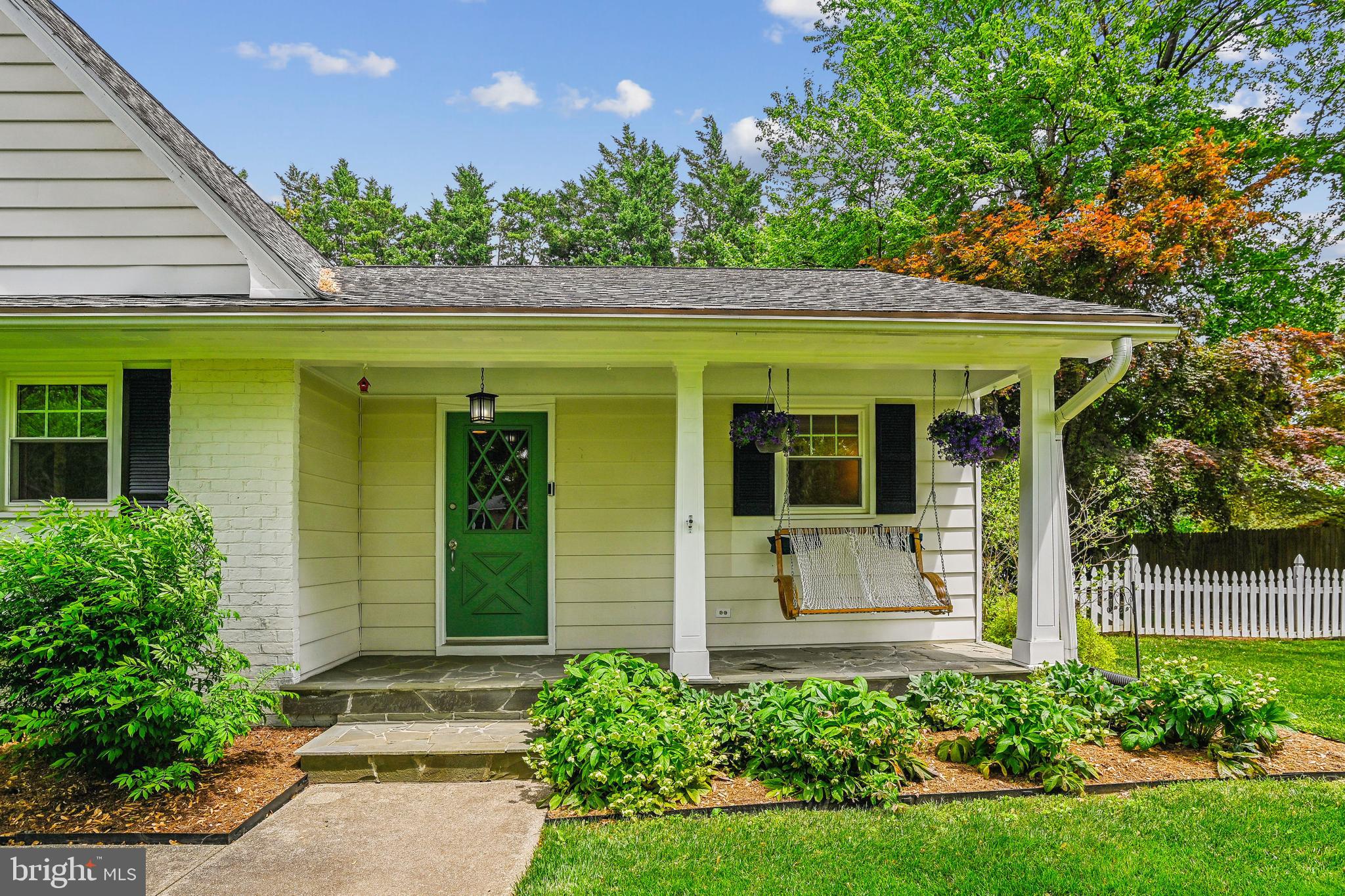 84 Tarragon Ln