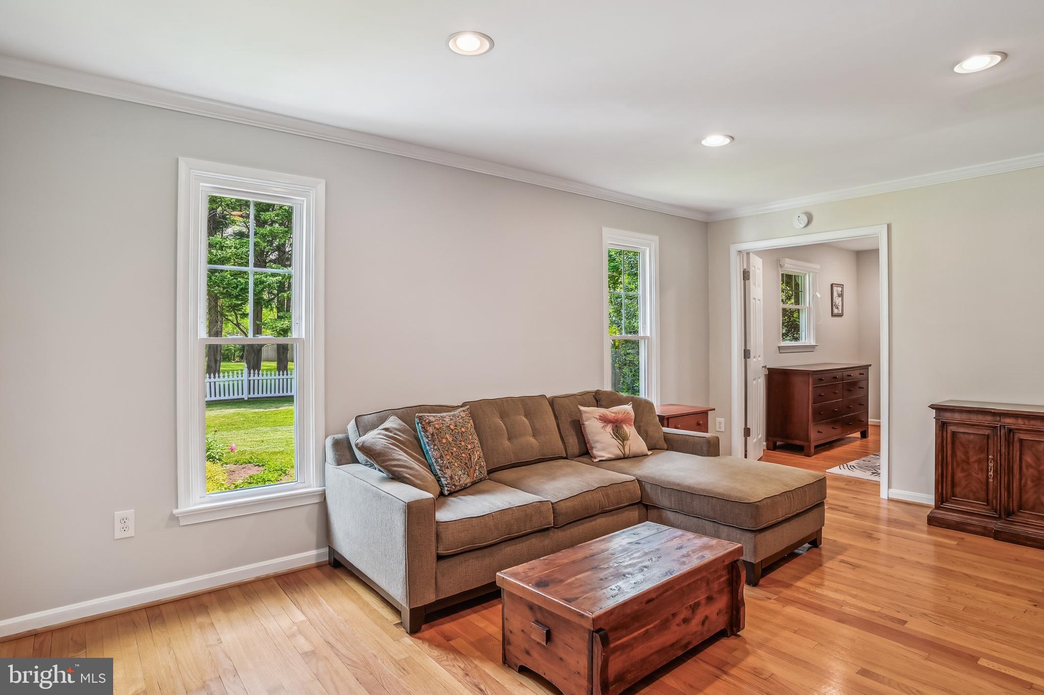 84 Tarragon Ln