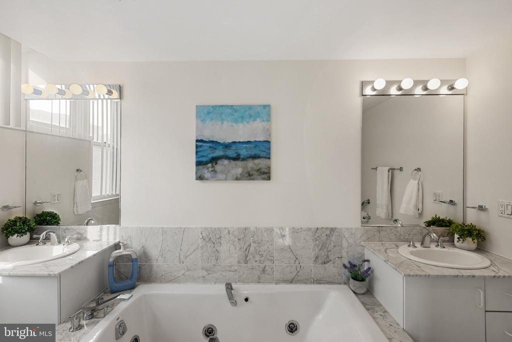 930 Astern Way #209