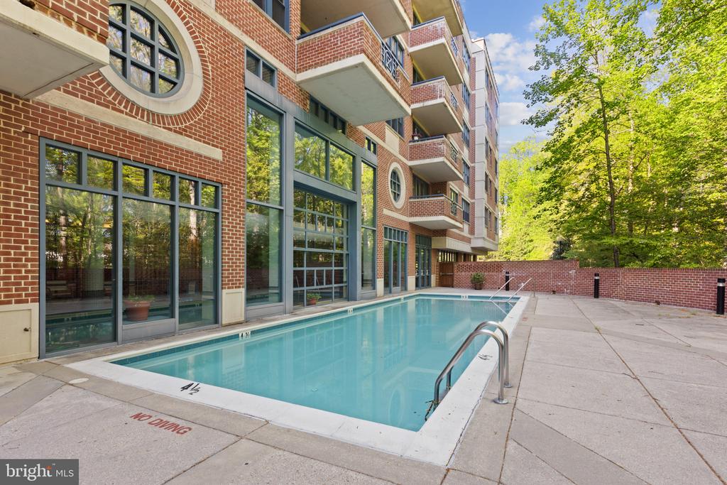 930 Astern Way #209