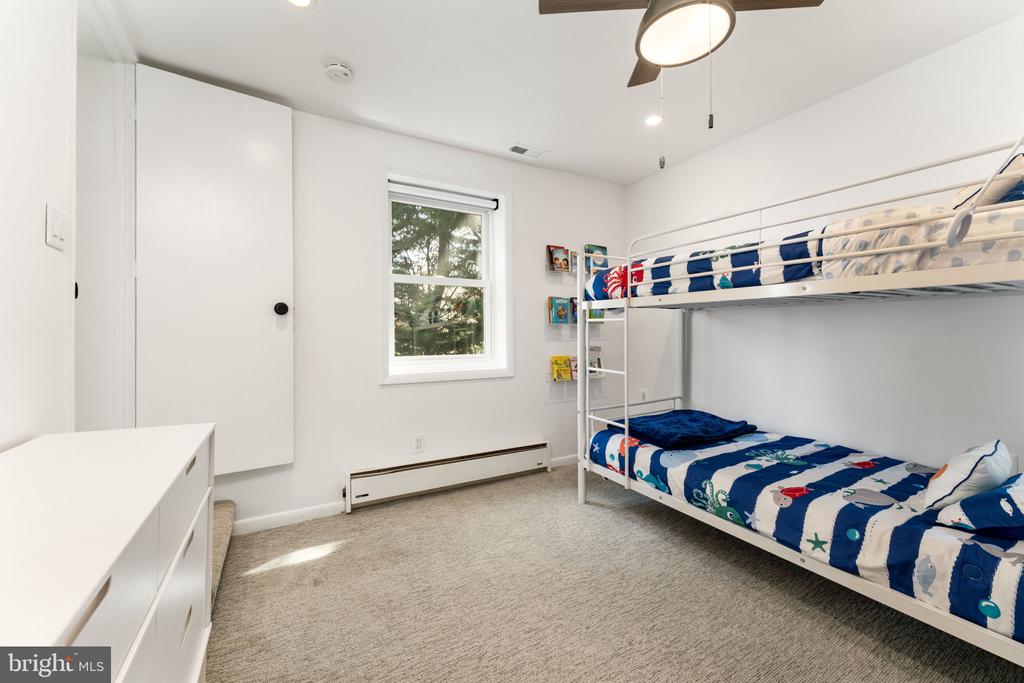 351 Sherwood Trl