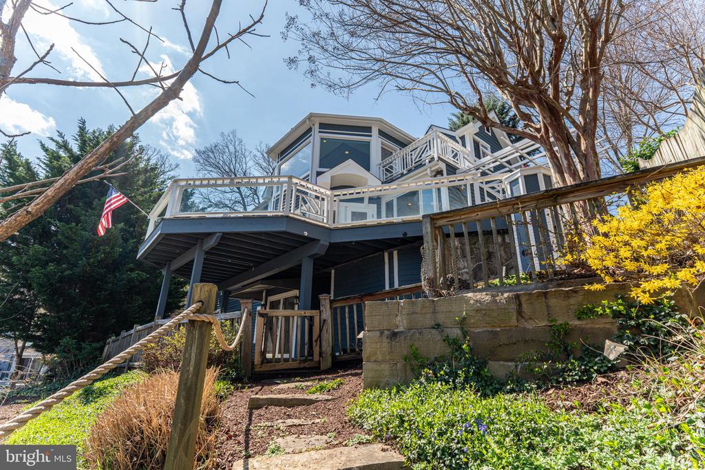 351 Sherwood Trl