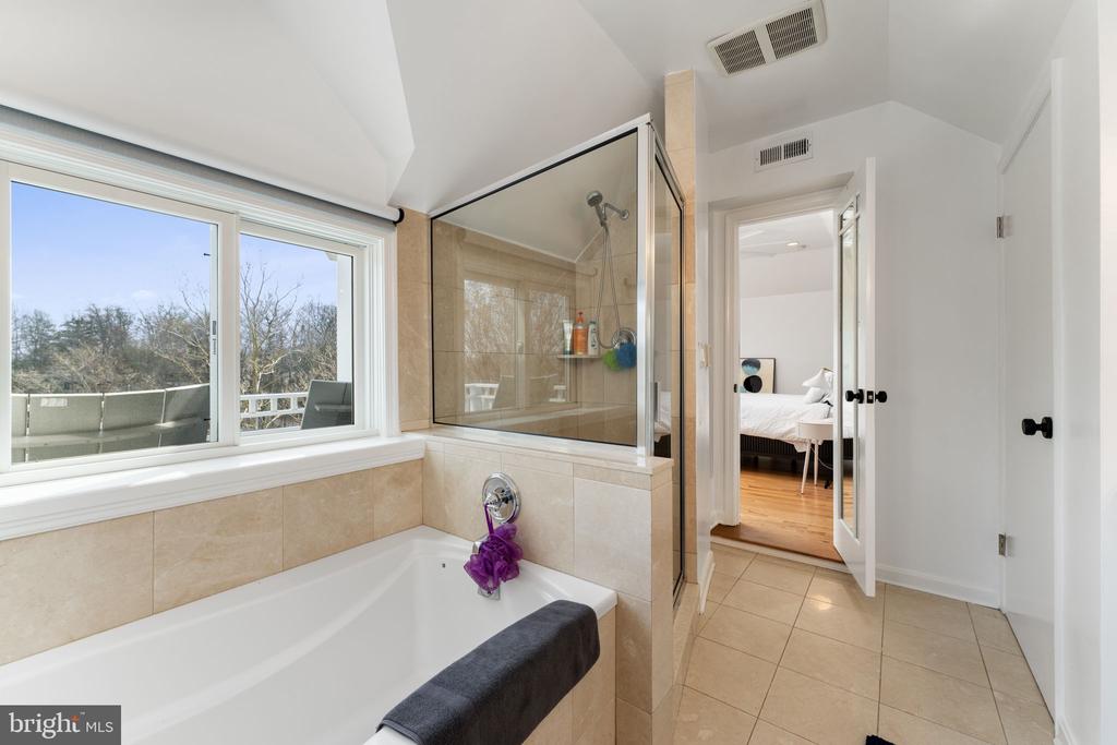 351 Sherwood Trl
