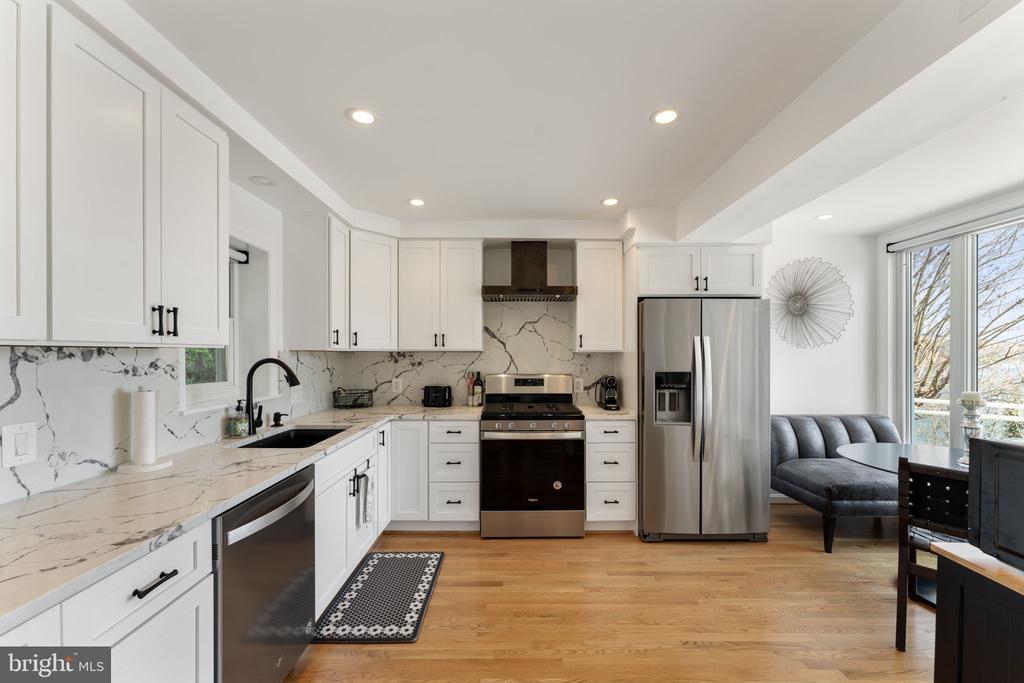 351 Sherwood Trl