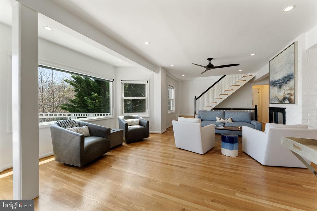 351 Sherwood Trl