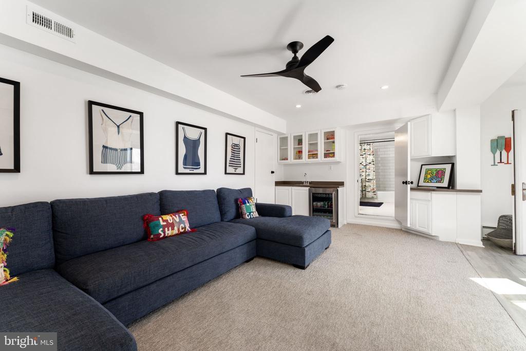 351 Sherwood Trl