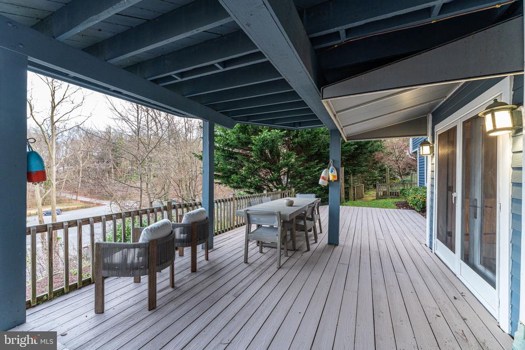 351 Sherwood Trl