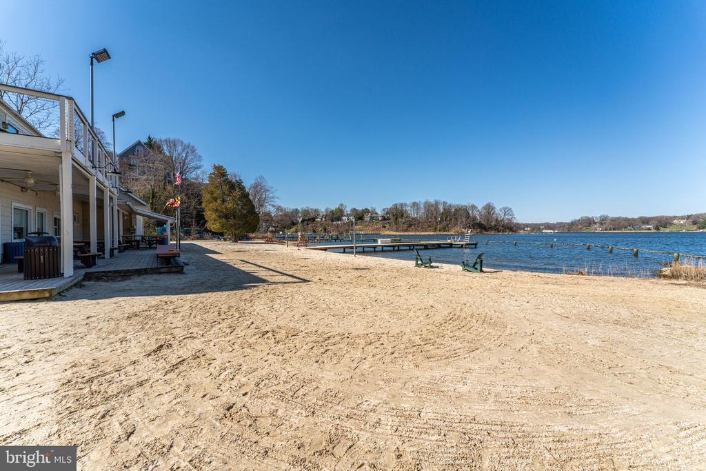 351 Sherwood Trl