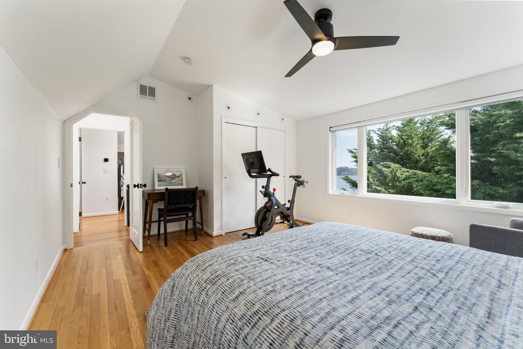351 Sherwood Trl