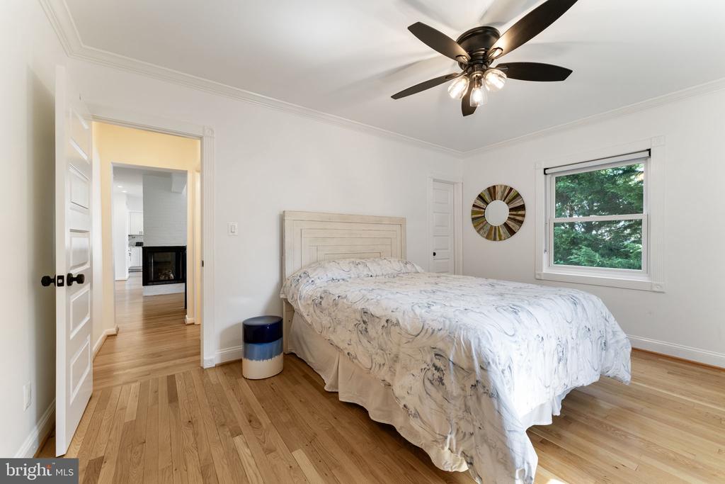 351 Sherwood Trl