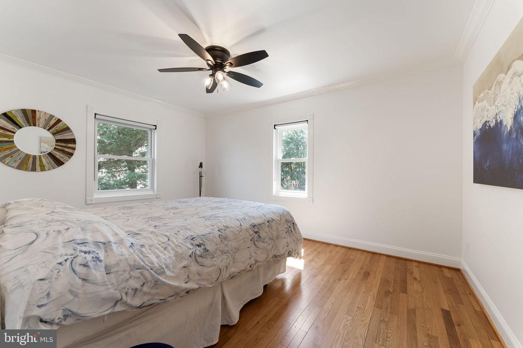 351 Sherwood Trl