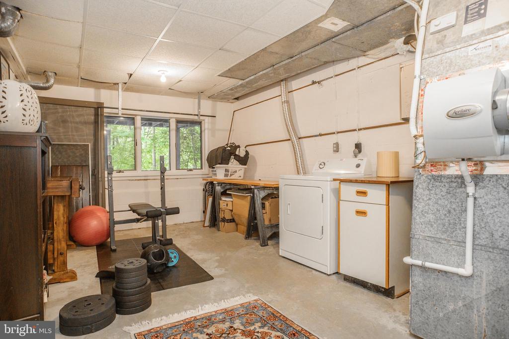 2803 Clove Ln