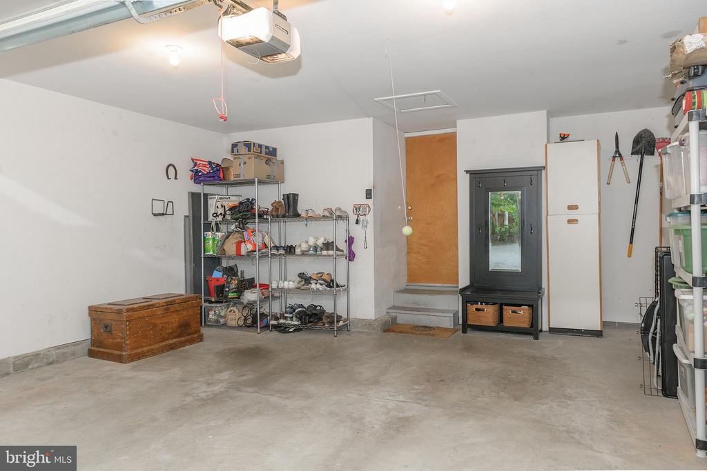 2803 Clove Ln