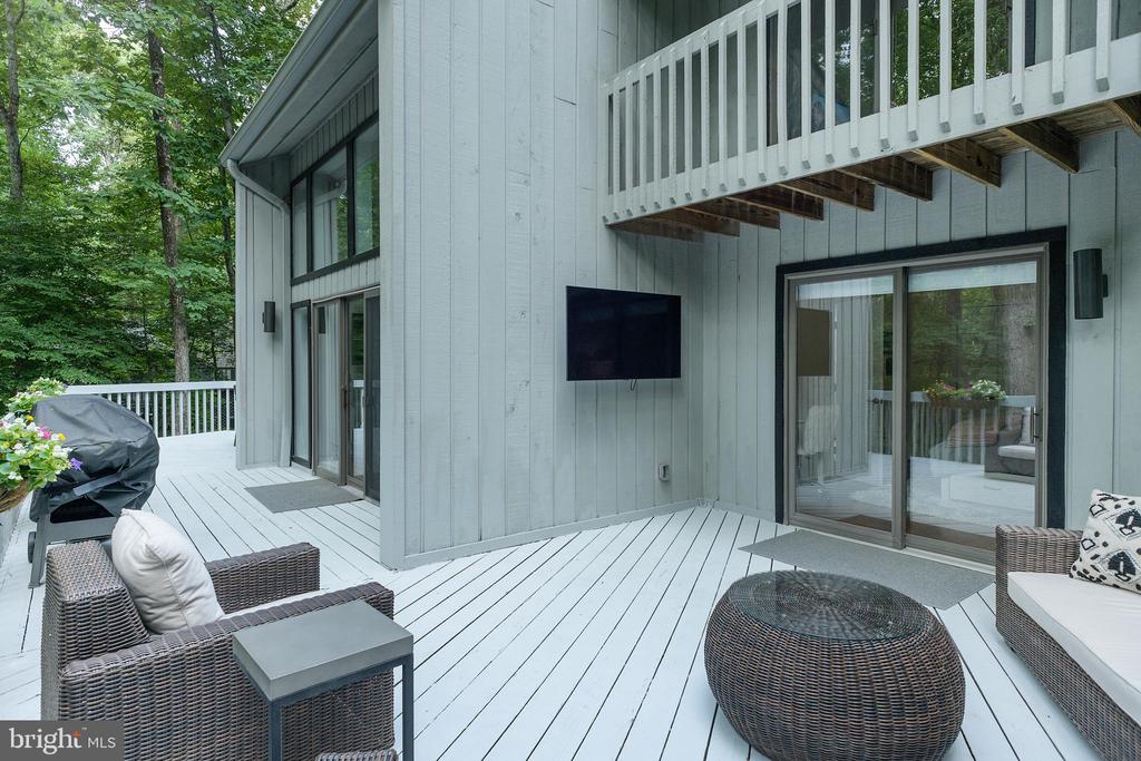 2803 Clove Ln