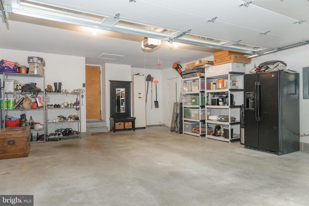 2803 Clove Ln