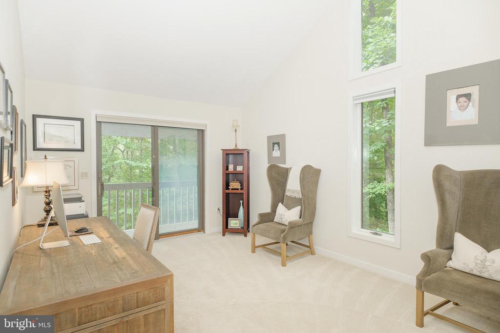 2803 Clove Ln