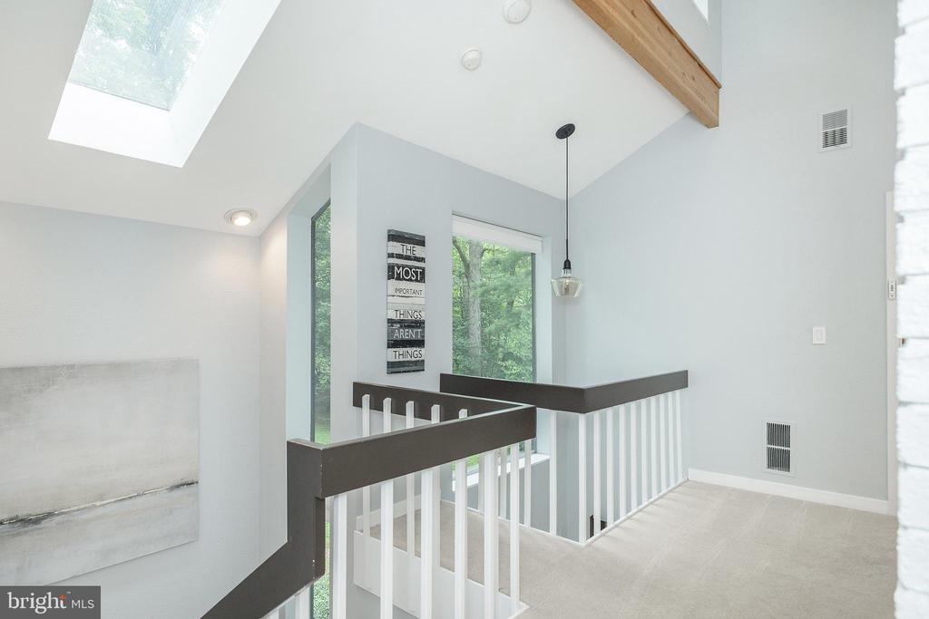 2803 Clove Ln