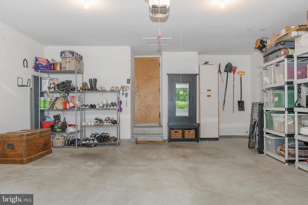 2803 Clove Ln