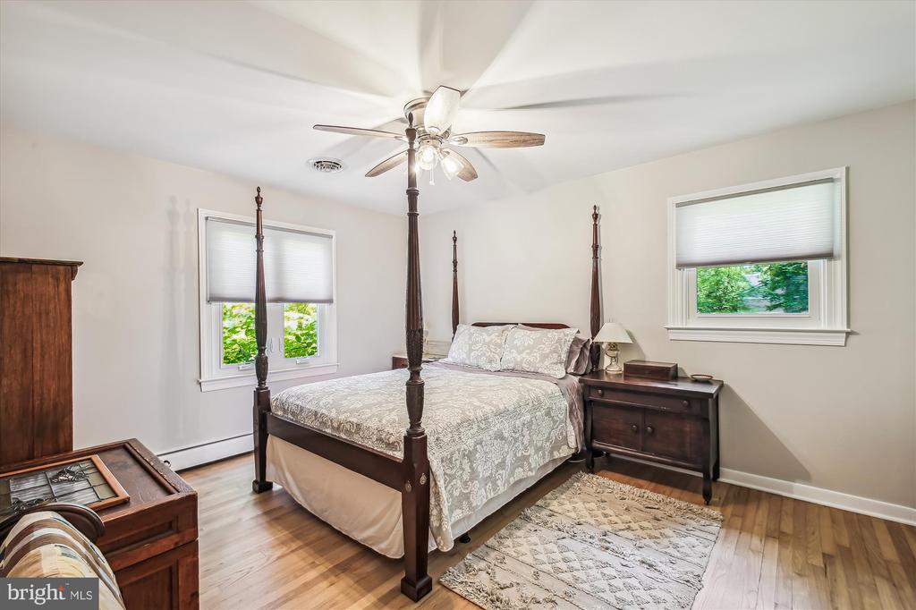 1015 Old Bay Ridge Rd