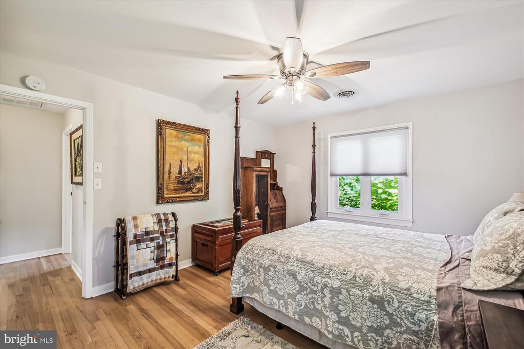 1015 Old Bay Ridge Rd