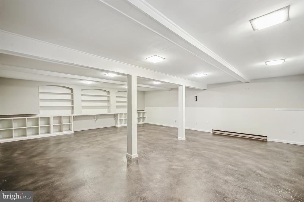 1015 Old Bay Ridge Rd