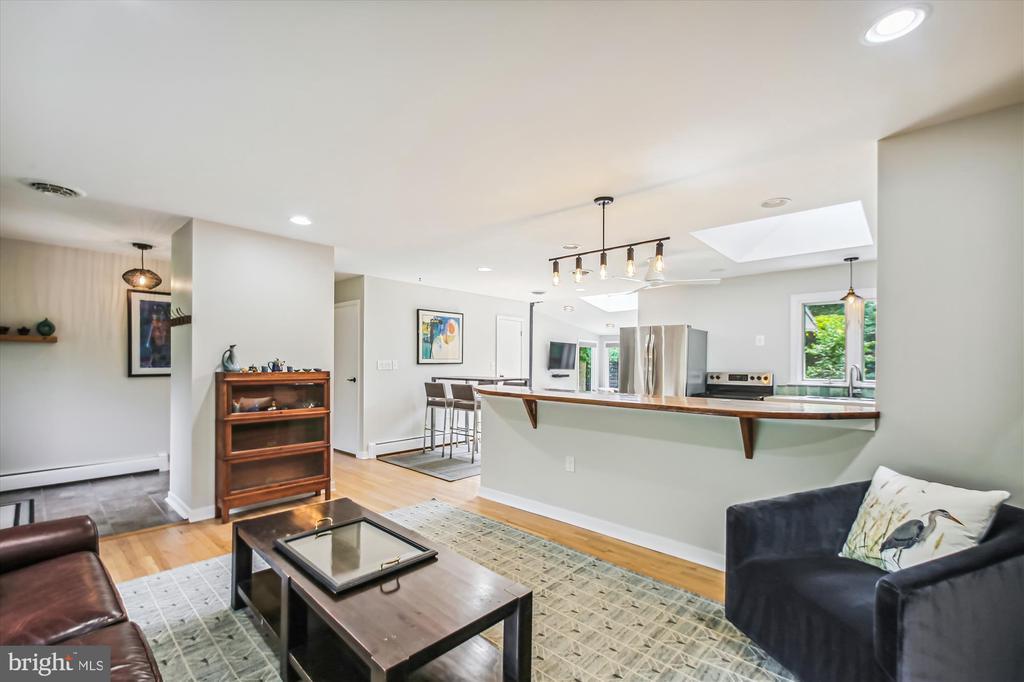 1015 Old Bay Ridge Rd
