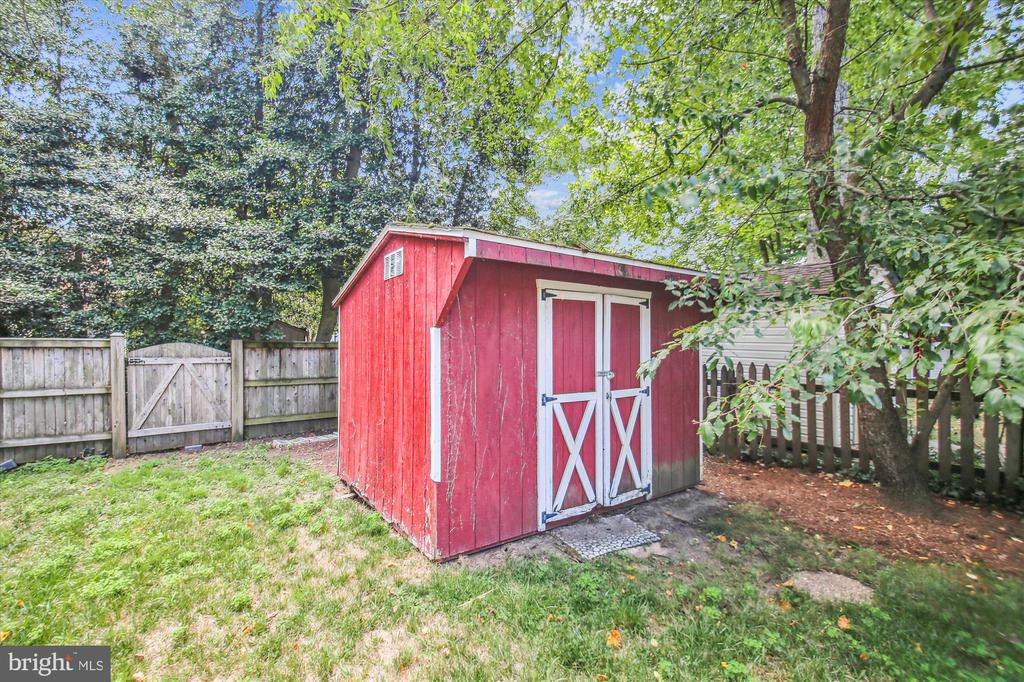 1015 Old Bay Ridge Rd