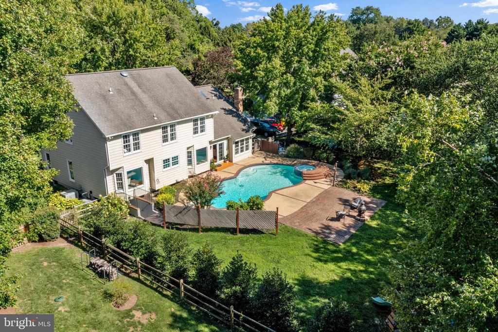 1474 Sharps Point Rd