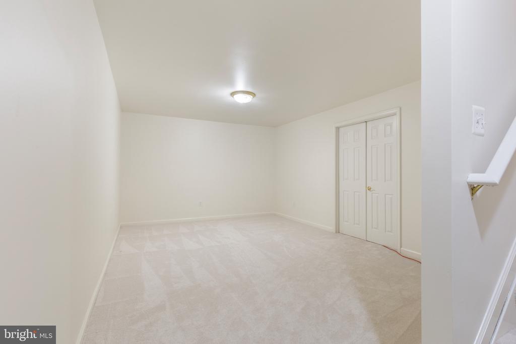 601 Candy Ct