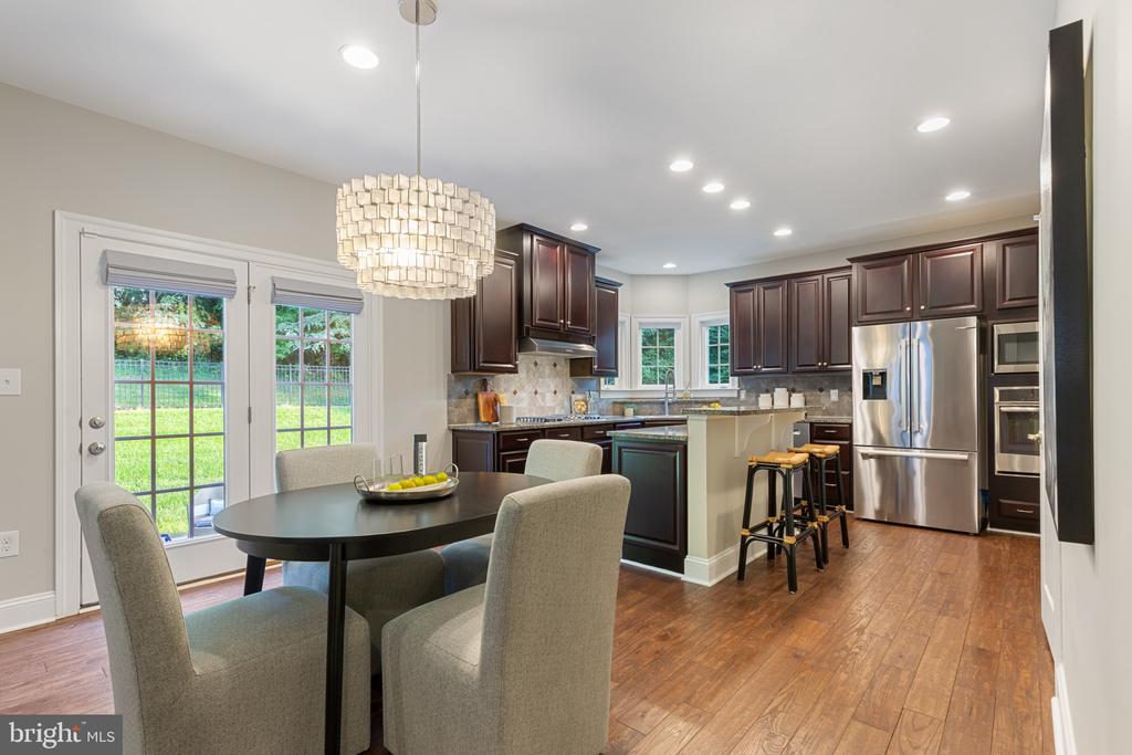 619 Samantha Ct