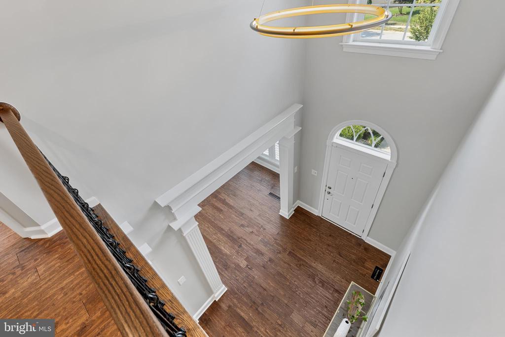 619 Samantha Ct