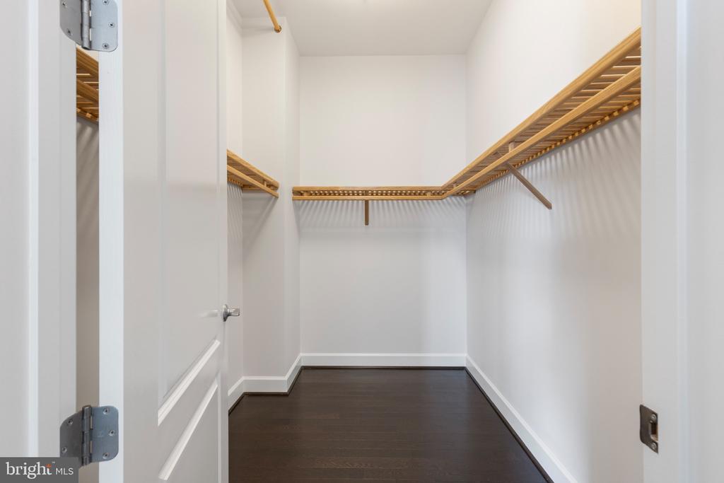 1915 Towne Centre Blvd #1214