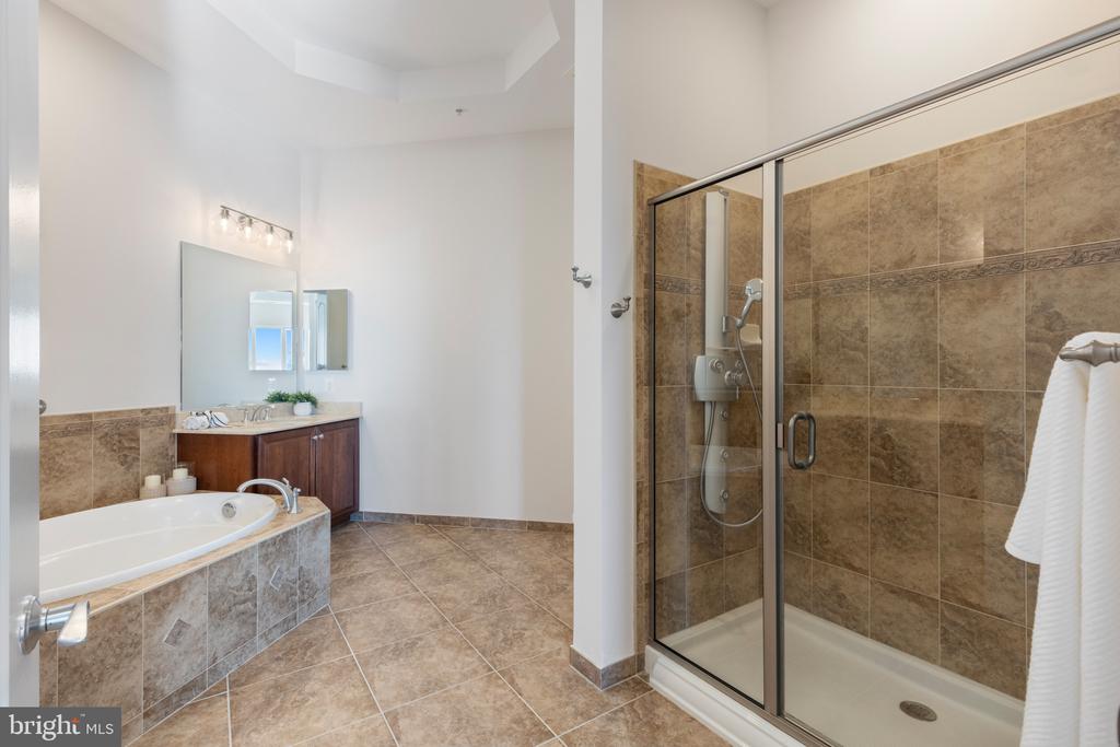 1915 Towne Centre Blvd #1214